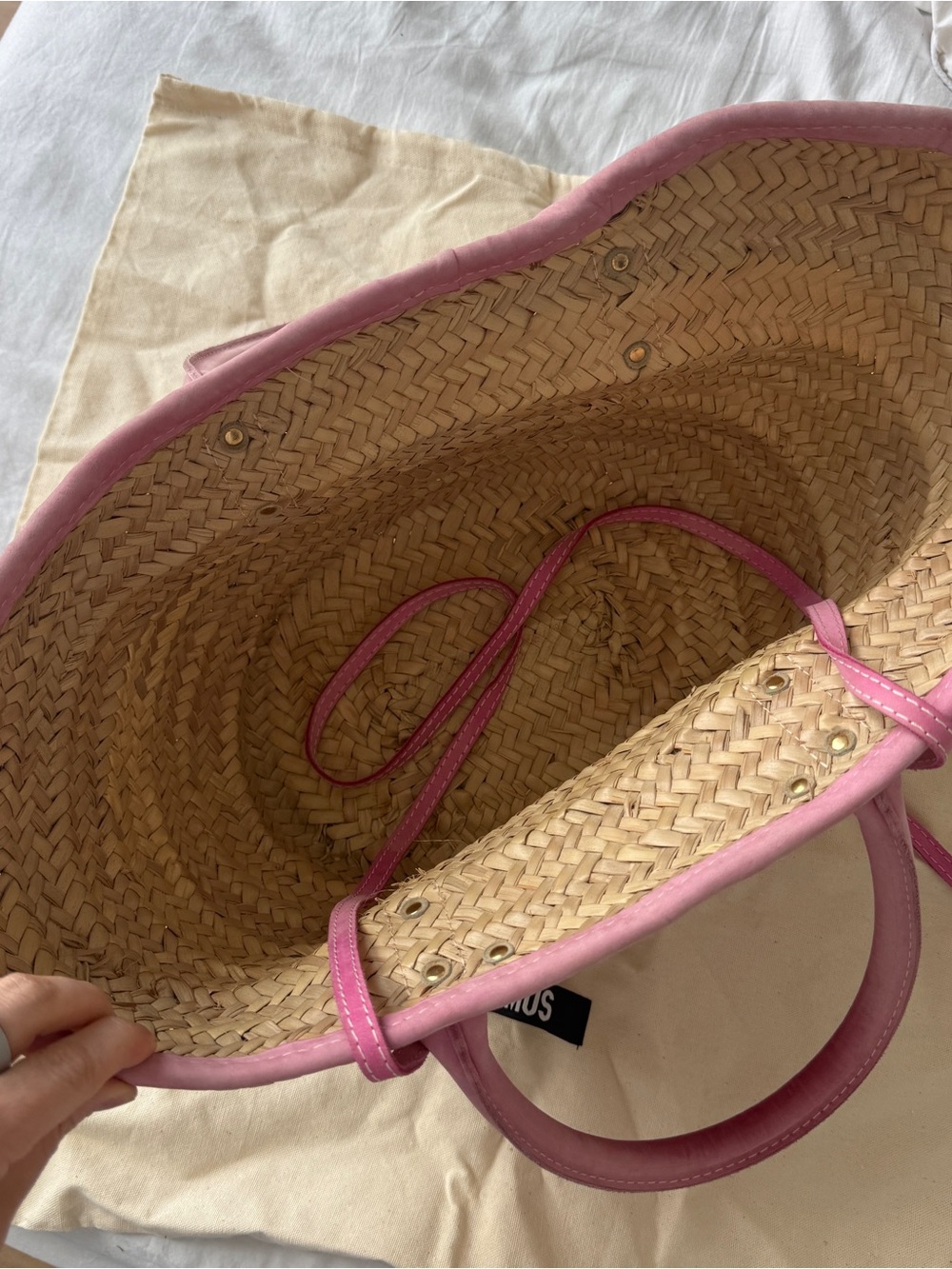 Jacquemus Pink-Trim Woven Straw Tote - Picture 4 of 5